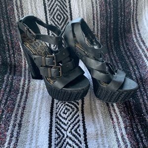 Jessica Simpson heels